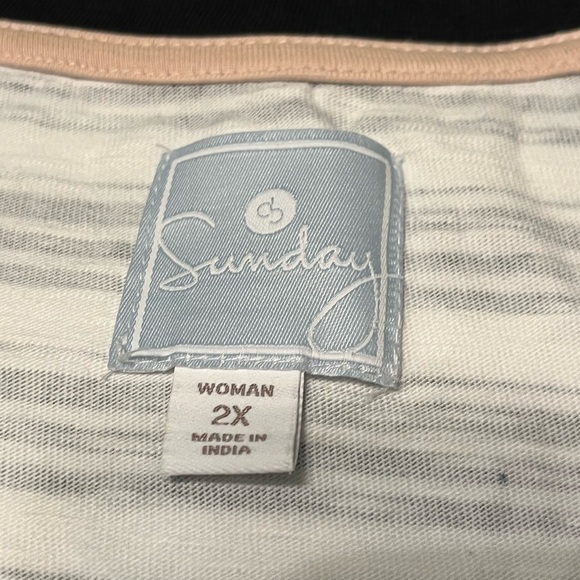 Black and white striped Sumday short sleeve shirt - Picture 5 of 6